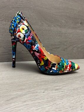 Anne Michelle Graffiti Print Pointed Toe Stiletto Pump Size 9